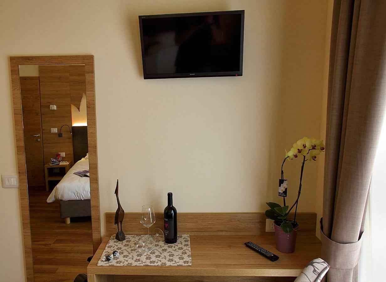 Botton D'Oro Delle Dolomiti Bed and Breakfast Vattaro Εξωτερικό φωτογραφία
